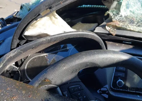 2019 Nissan Kicks Sv z USA, uszkodzony, nr VIN 3N1CP5CU1KL520950